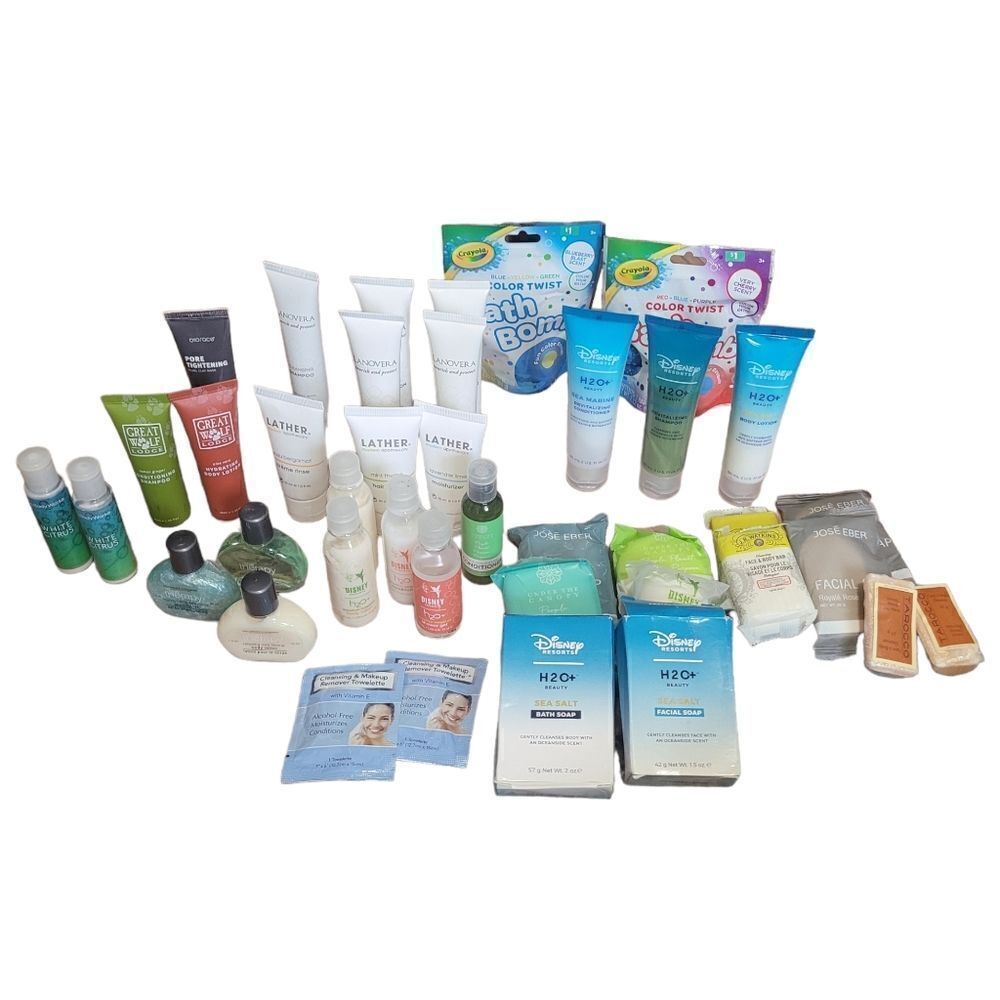 Travel toiletries 4.25 lbs - Picture 1 of 1
